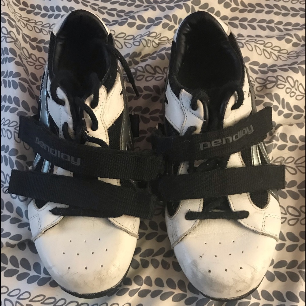 Lifting shoes